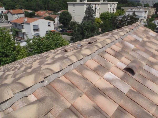 Etancheité de toiture faitage et arêtiers vers Aix en Provence